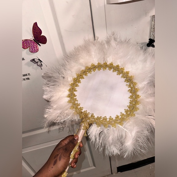 African White Fan - Picture 3 of 3